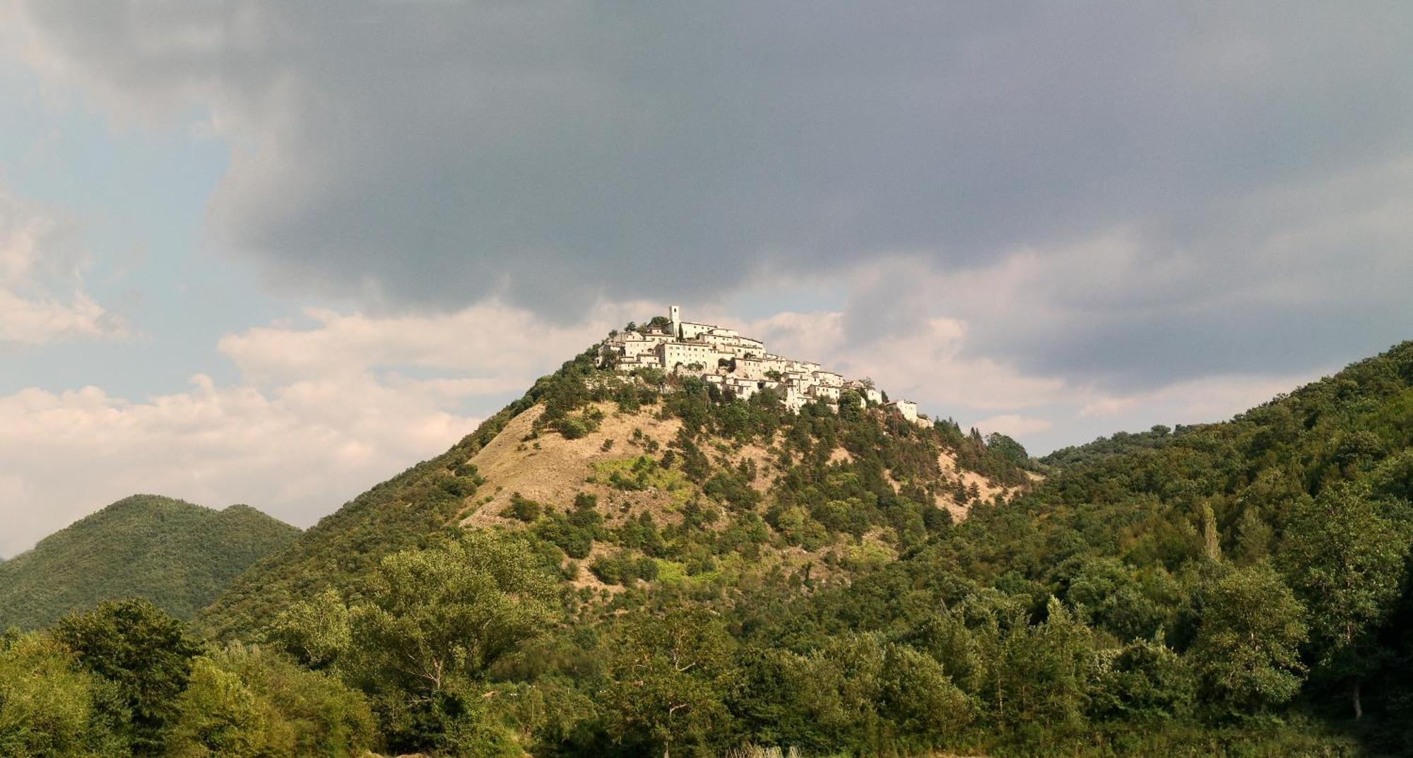 Albergo Diffuso Crispolti Labro Quarto foto